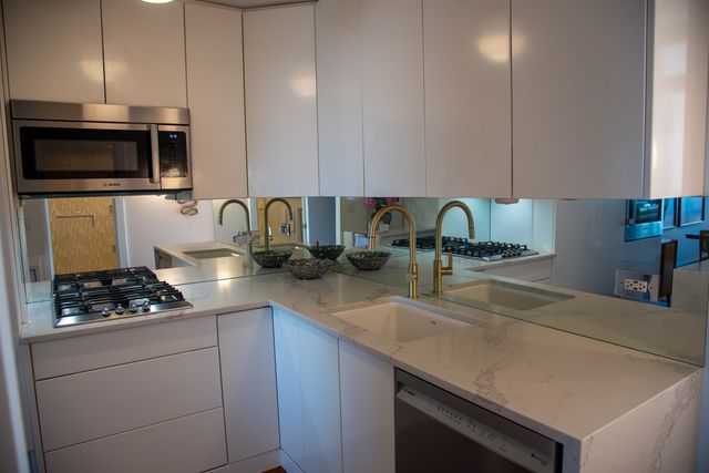2144 N Lincoln Park W 12C, Chicago, IL 60614