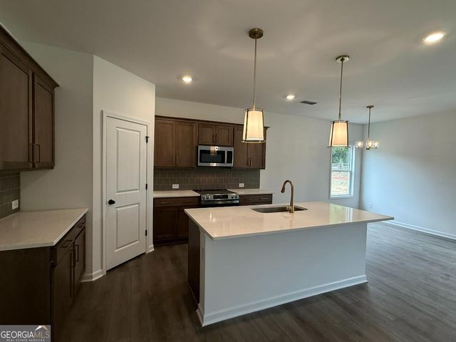 701 Mistwood Way, Cartersville, GA 30120