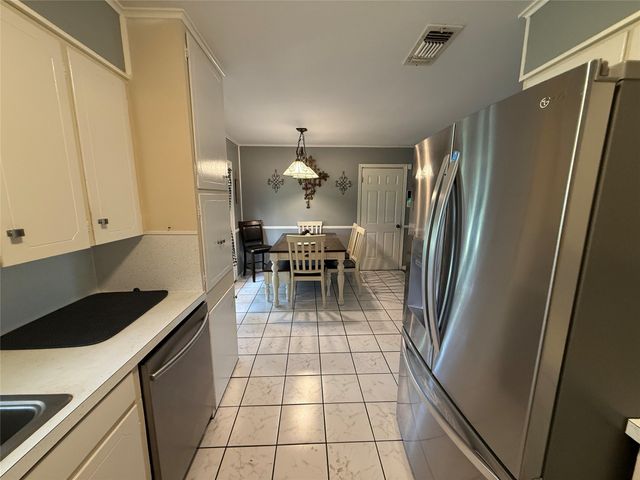 1141 Bowie Street, Sulphur Springs, TX 75482