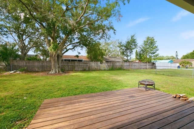 7826 KNOX LOOP, New Port Richey, FL 34655