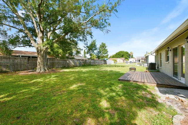 7826 KNOX LOOP, New Port Richey, FL 34655