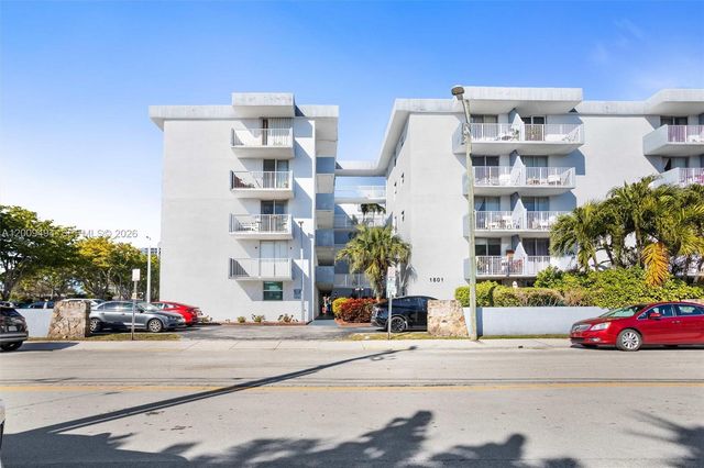 1801 S Treasure Dr 217, North Bay Village, FL 33141