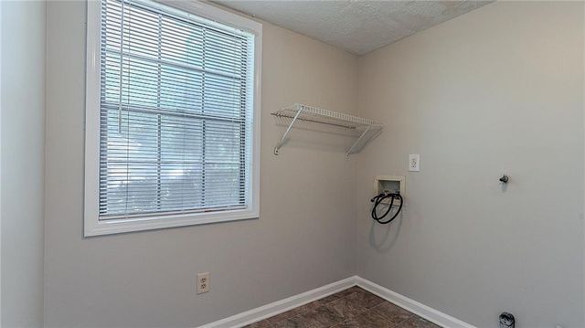 416 Pineburr Lane, Stone Mountain, GA 30087