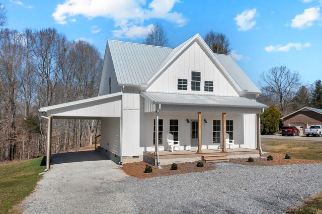 591 Ghea Rd, Normandy, TN 37360