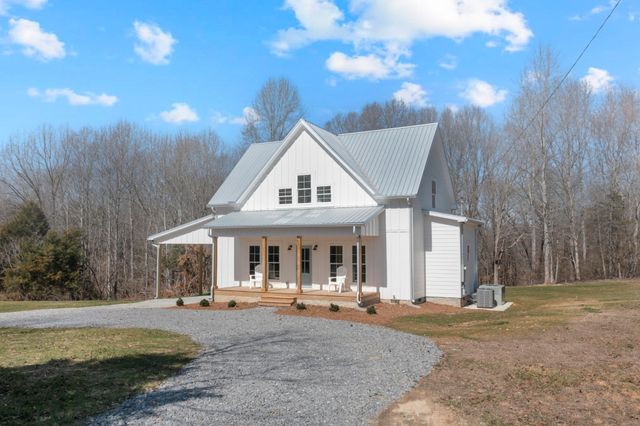 591 Ghea Rd, Normandy, TN 37360