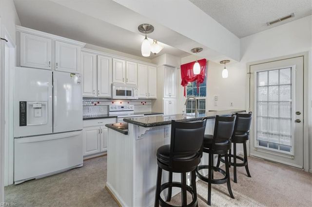 920 Miner DR, Virginia Beach, VA 23462