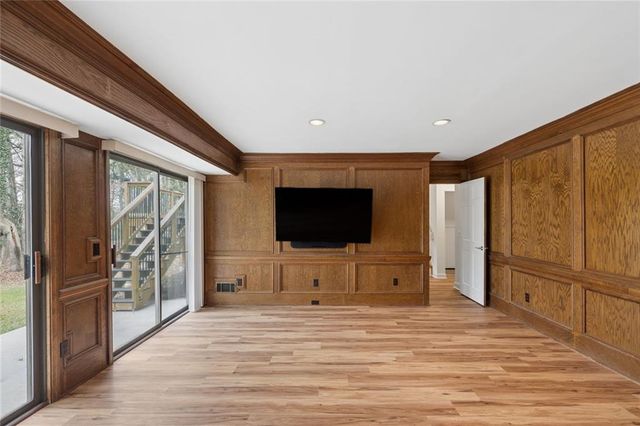 525 Spender Trace, Atlanta, GA 30350