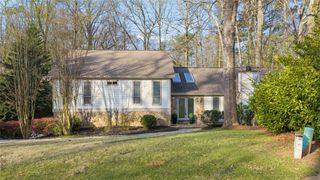 525 Spender Trace, Atlanta, GA 30350