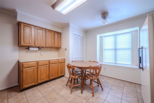 1513 Crestmont Street, Wharton, TX 77488