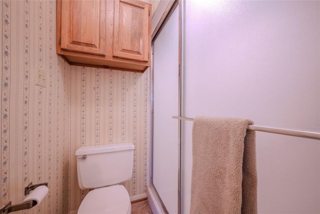 1513 Crestmont Street, Wharton, TX 77488