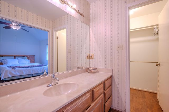 1513 Crestmont Street, Wharton, TX 77488