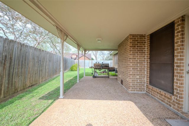 1513 Crestmont Street, Wharton, TX 77488