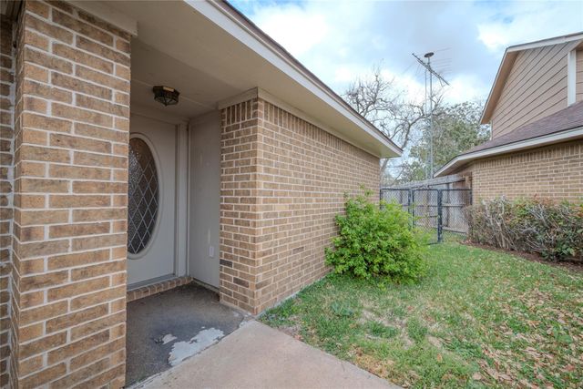 1513 Crestmont Street, Wharton, TX 77488