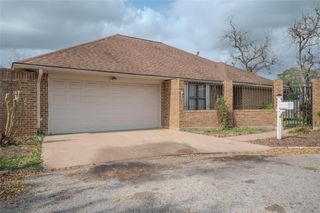 1513 Crestmont Street, Wharton, TX 77488
