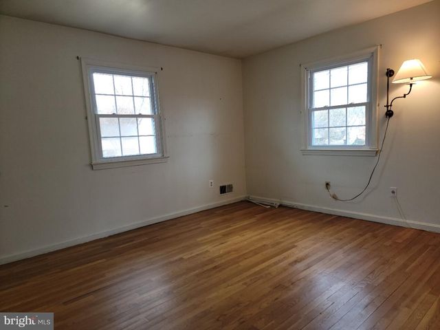 7405 FORRESTER LN, Manassas, VA 20109