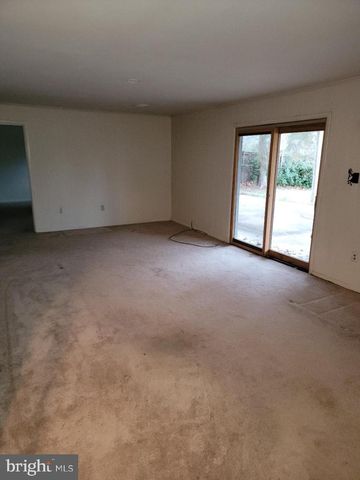 7405 FORRESTER LN, Manassas, VA 20109