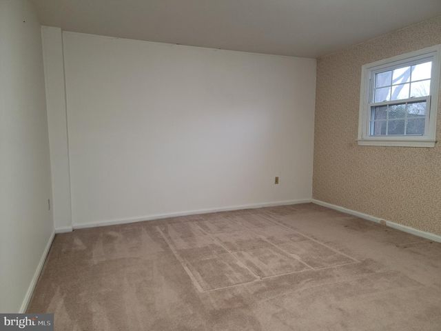 7405 FORRESTER LN, Manassas, VA 20109