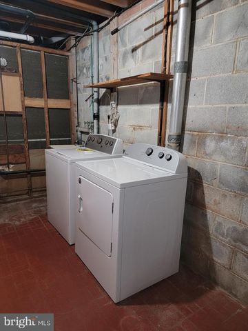 7405 FORRESTER LN, Manassas, VA 20109