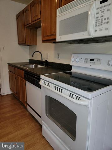 7405 FORRESTER LN, Manassas, VA 20109