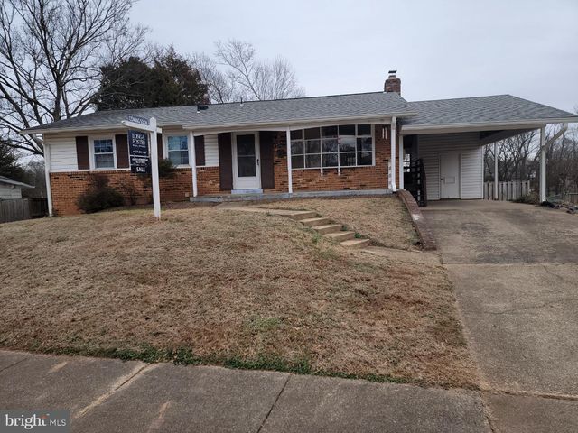 7405 FORRESTER LN, Manassas, VA 20109