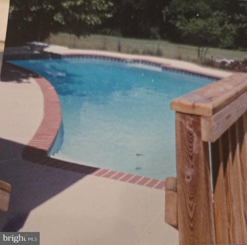 7405 FORRESTER LN, Manassas, VA 20109