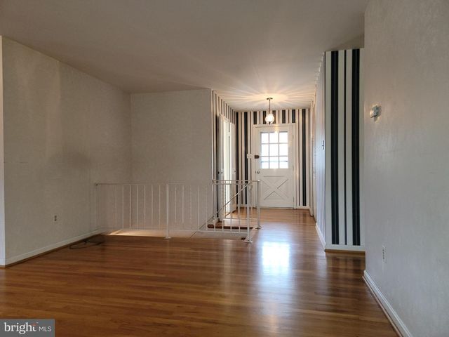 7405 FORRESTER LN, Manassas, VA 20109