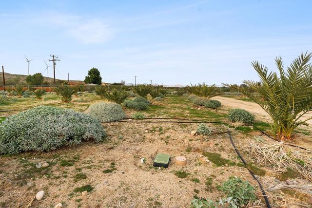 668040015 Hilltop Road, Whitewater, CA 92282