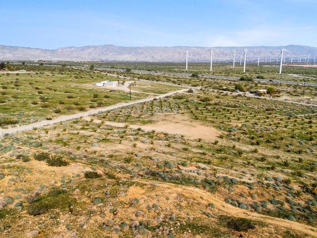 668040015 Hilltop Road, Whitewater, CA 92282