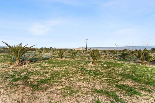 668040015 Hilltop Road, Whitewater, CA 92282