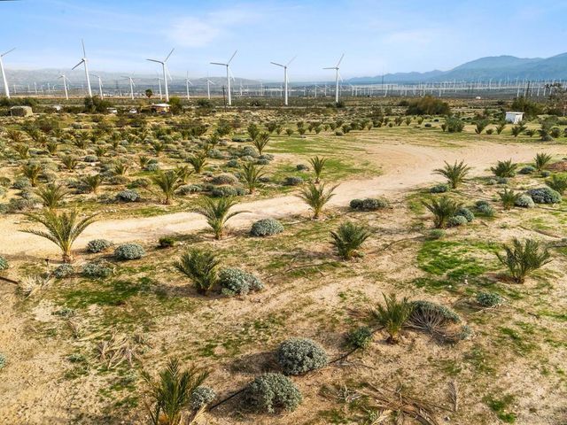 668040015 Hilltop Road, Whitewater, CA 92282