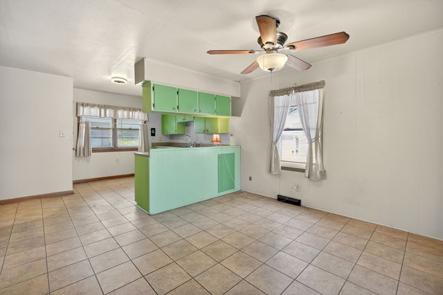 3022 S Union Street, Des Moines, IA 50315