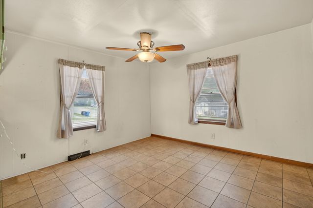 3022 S Union Street, Des Moines, IA 50315