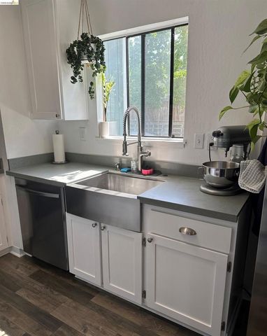 1164 MAYWOOD LN., Martinez, CA 94553