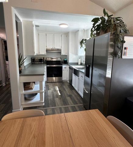 1164 MAYWOOD LN., Martinez, CA 94553