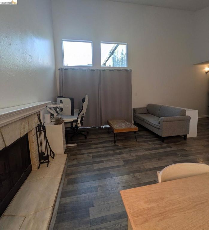 Image 13 of property listing at 1164 MAYWOOD LN., Martinez, CA 94553