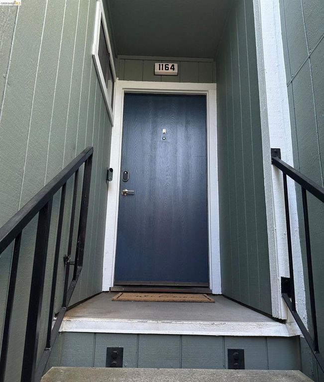 Image 25 of property listing at 1164 MAYWOOD LN., Martinez, CA 94553