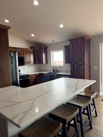 10485 Conners Court, Toddville, IA 52341