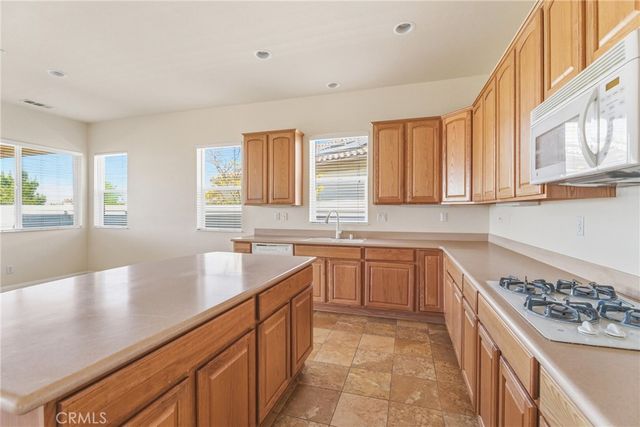 19300 Macklin, Apple Valley, CA 92308
