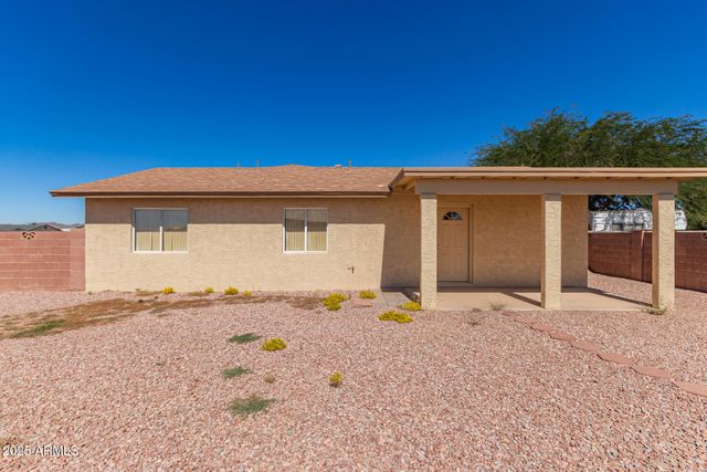 9163 W RAVEN Drive, Arizona City, AZ 85123
