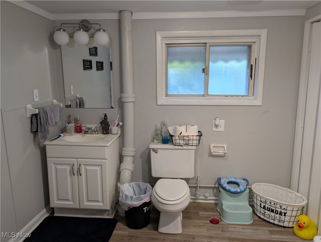 200 Stull Avenue, Akron, OH 44312