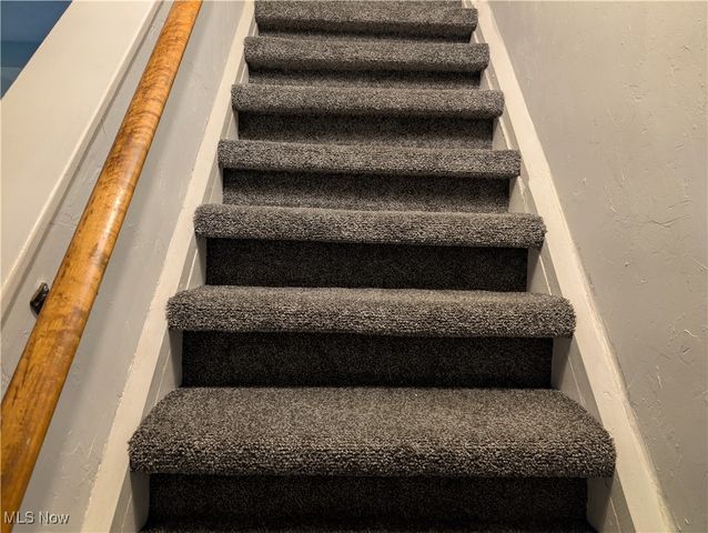 200 Stull Avenue, Akron, OH 44312