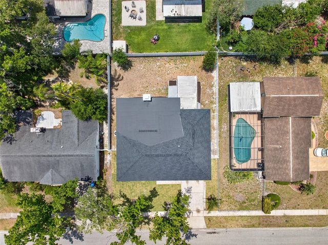 4430 RANCHWOOD LANE, Tampa, FL 33624