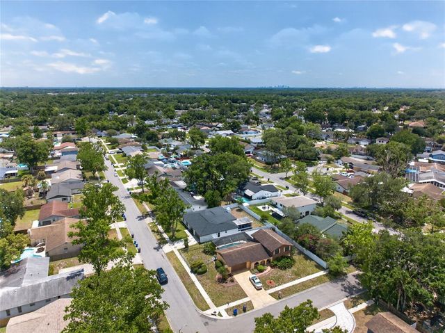 4430 RANCHWOOD LANE, Tampa, FL 33624