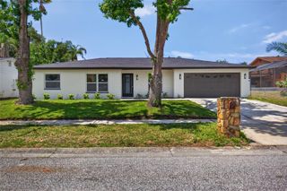 4430 RANCHWOOD LANE, Tampa, FL 33624