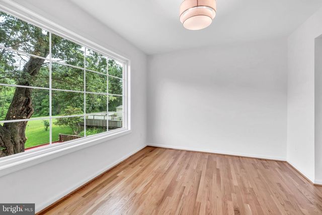 9636 WESTPORT LN, Burke, VA 22015