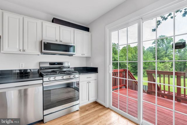 9636 WESTPORT LN, Burke, VA 22015
