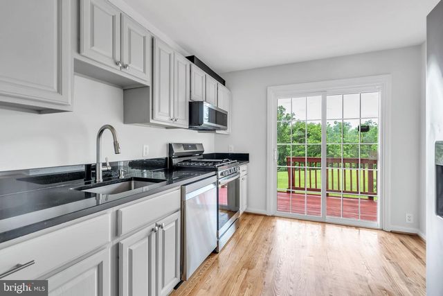 9636 WESTPORT LN, Burke, VA 22015
