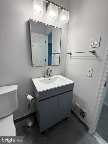 9636 WESTPORT LN, Burke, VA 22015