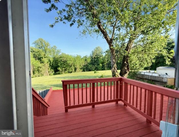 9636 WESTPORT LN, Burke, VA 22015