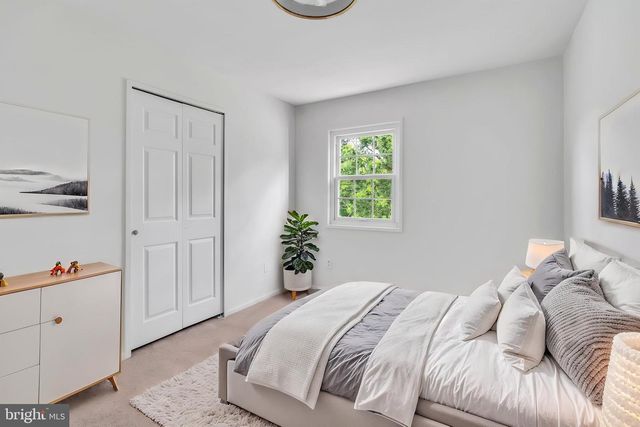 9636 WESTPORT LN, Burke, VA 22015